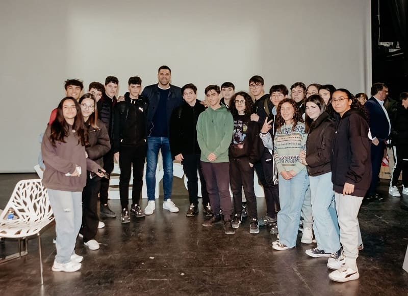 Compromiso Verdu Felipe reyes 2